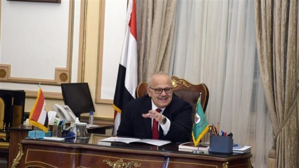 رئيس جامعة القاهرة