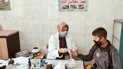 الكشف على 1673 مواطنا في قافلة طبية بقرية حلوة بالمنيا