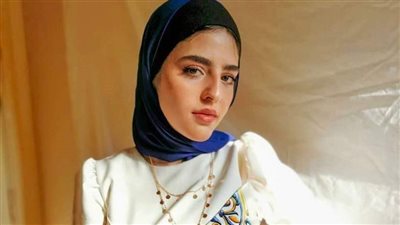 لإحياء فنون القصور في مصر.. سارة الفقي تعيد التراث بتصميم ملابسها | صور