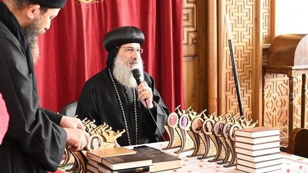 تكريم أوائل معهد