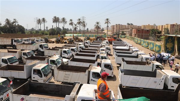 سيارات و معدات النظافة