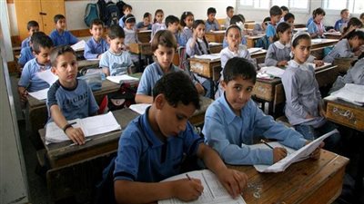 هل تعطل الدراسة بالقاهرة والجيزة غدًا؟.. مسؤولون يجيبون