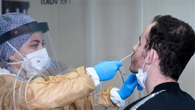 وزارة الصحة المصرية تكشف حقيقة وجود مخالطين لمصابي متحور أوميكرون | بث مباشر
