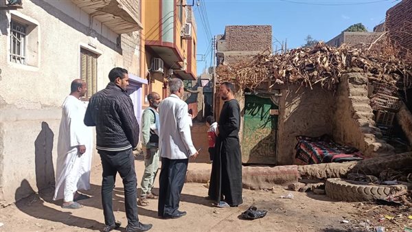 انهيار منزلين