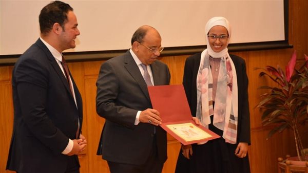 وزير التنمية المحلية