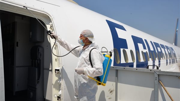 تعقيم طائرات مصر