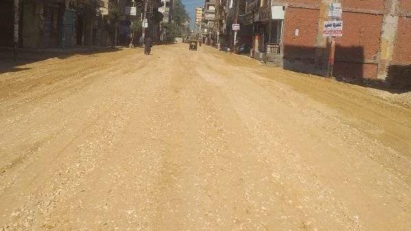 البدء في رصف شوارع