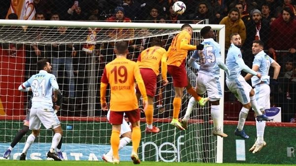 هدف مصطفى محمد