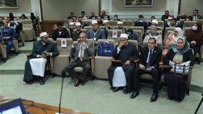 مؤتمر جامعة الأزهر للمناخ يستعرض تكنولوجيا النانو الخضراء 