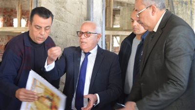 محافظ بورسعيد يتفقد أعمال تطوير مبنى الديوان العام الغربي 