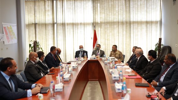 اجتماع وزير السياحة