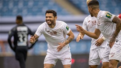 الشباب يتخطى ضمك ويتأهل إلى دور الثمانية من كأس خادم الحرمين الشريفين