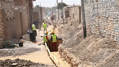 محافظ أسوان: الانتهاء من تنفيذ 155 مشروعًا لحياة كريمة بتكلفة 2 مليار جنيه 