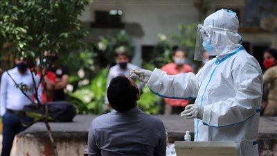 انخفاض كبير في حصيلة الوفيات اليومية بفيروس كورونا بالهند 