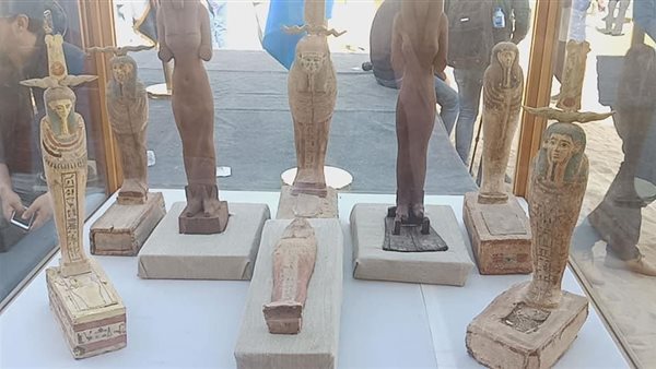  تماثيل بمنطقة سقارة