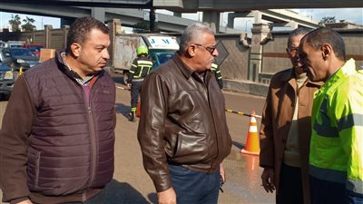 انفجار خط طرد الصرف الصحي أسفل كوبري الصدر بالشرقية | صور