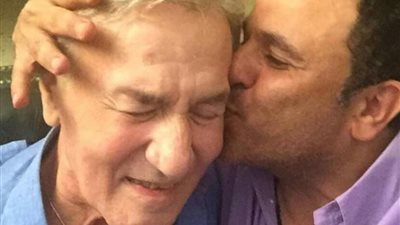  كيف لعبت الصدفة دورًا مهمًا في حياة محمد فؤاد بعد لقائه عزت أبو عوف؟ | صور