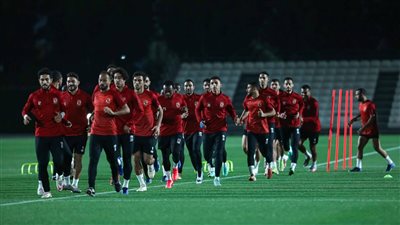 مشاركة الدوليون في مران الأهلي وتعافي أيمن أشرف استعدادًا لـ السوبر الإفريقي