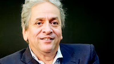  المخرج عمر عبد العزيز يناشد أبناء الفنانين: اللي عنده مقتنيات يجيبها وهنحطها في متحف السينما