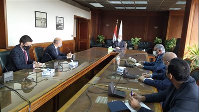 وزير الري يبحث مع سفير المجر موقف التعاون بين البلدين في مجال المياه