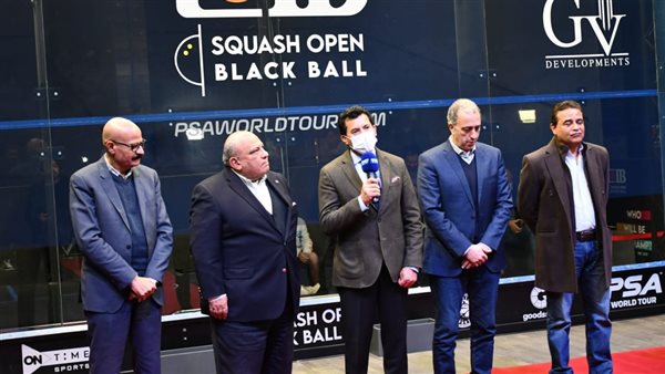 وزير الشباب والرياضة