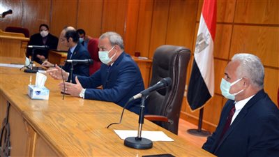 محافظ القليوبية يفتتح الدورة التدريبية لتدريب مسئولي حقوق الإنسان بالمحافظة ومجالس المدن