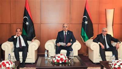 تحركات سياسية وعسكرية في ليبيا| حفتر وباشاغا وجها لوجه ببني غازي.. وتوافق قادة الميليشيات بطرابلس