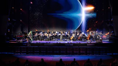 إيه. آر. رحمان لأول مرة من سنتين في حفل حي بإكسبو دبي 