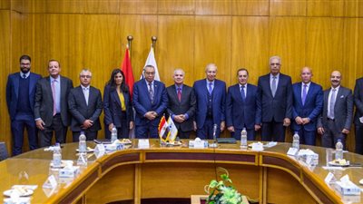 بتكلفة 2.6 مليار دولار.. توقيع عقد إنشاء مشروع الشركة العالمية للميثانول ومشتقاته