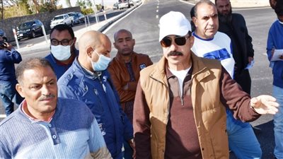 محافظ أسوان يتابع الجهود المبذولة بالطرق والشوارع والمناطق السكنية استعدادا لرأس السنة