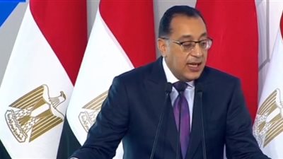 رئيس الوزراء: الدولة تعمل على مضاعفة عدد المحاور على النيل بالصعيد