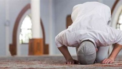 10 كلمات علمها النبي للصحابة.. ماذا يقال بعد الصلاة مباشرة 