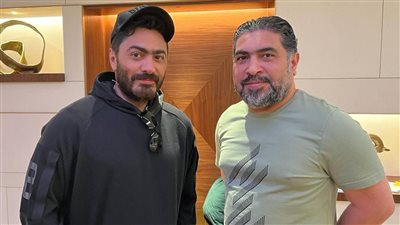 وصول تامر حسني إلى دبي لإحياء حفل إكسبو 2020 | صورة