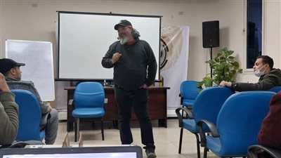 شرح مفهوم المونتاج والإنتاج السينمائي في خامس أيام فعاليات مشروع السينما بين إيديك 