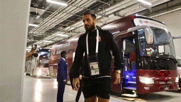 وصول فريق الأهلي