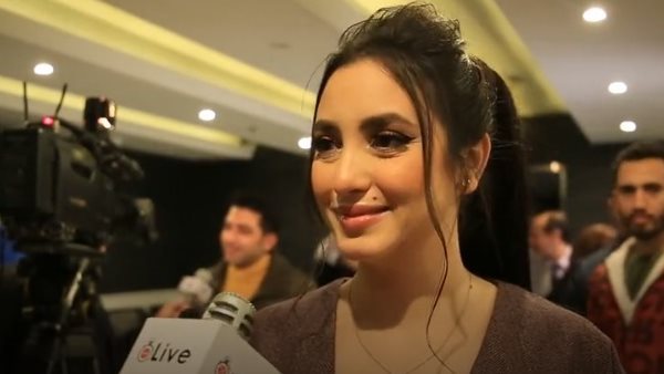 الفنانة هبة حسن