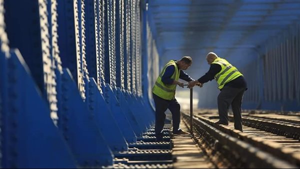 8 حالات لفصل الموظف