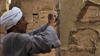 مركز البحوث الأمريكية يشيد بترميم نصب الملك أمنحتب الثاني بالكرنك | صور 