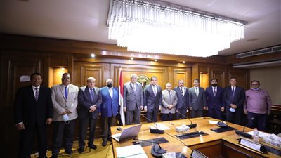 عبدالغفار يعلن بدء التقديم للاشتراك في التأمين الطبي بصندوق رعاية أعضاء هيئة التدريس