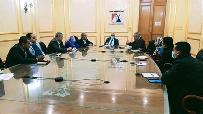 رئيس هيئة التخطيط العمراني يناقش مشروع المكون الرقمي لمشروعات البنية التحتية