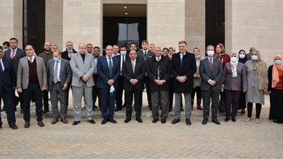 وزير التنمية المحلية يباشر عمله من مقر الوزارة في العاصمة الإدارية الجديدة 