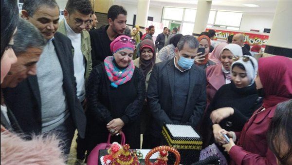 معرض الفنون التشكلية