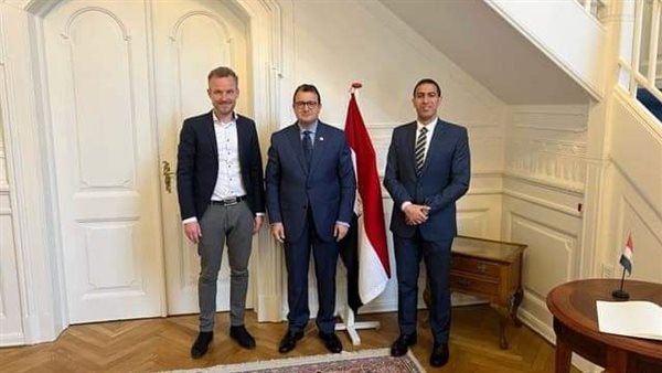  السفير كريم شريف