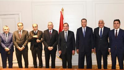 إيني الإيطالية تضخ مليار دولار استثمارات في مجال البحث والإنتاج للبترول بمصر