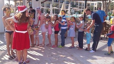 حفلات على شواطئ الغردقة بالتزامن مع الاحتفالات بالكريسماس