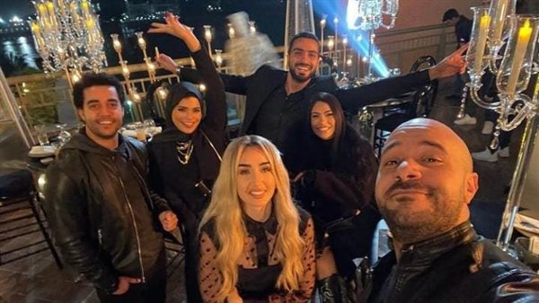 محمد صادق وأبطال