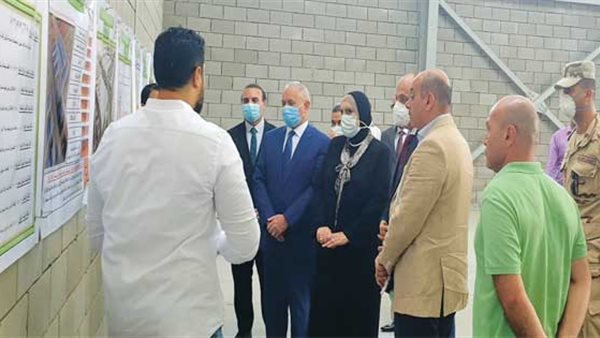 وزيرة الصناعة في