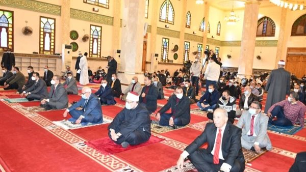 وزير الأوقاف أثناء