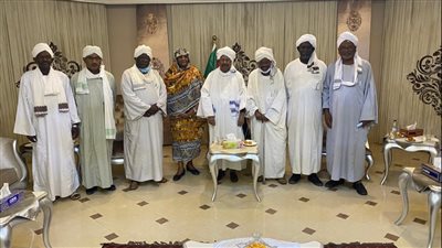 السودان.. حمدوك يبحث حلول الأزمة السياسية الراهنة مع وفد حزب الأمة 
