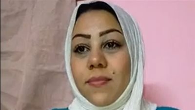 بيمسكها مطواة ويشربها حشيش.. سيدة تتهم طليقها بتعريض ابنتيهما للموت | صور وفيديو 